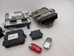 FERRARI Ferrari F8 F142MFL engine ECU set 861912 engine control unit set — thumbnail 3