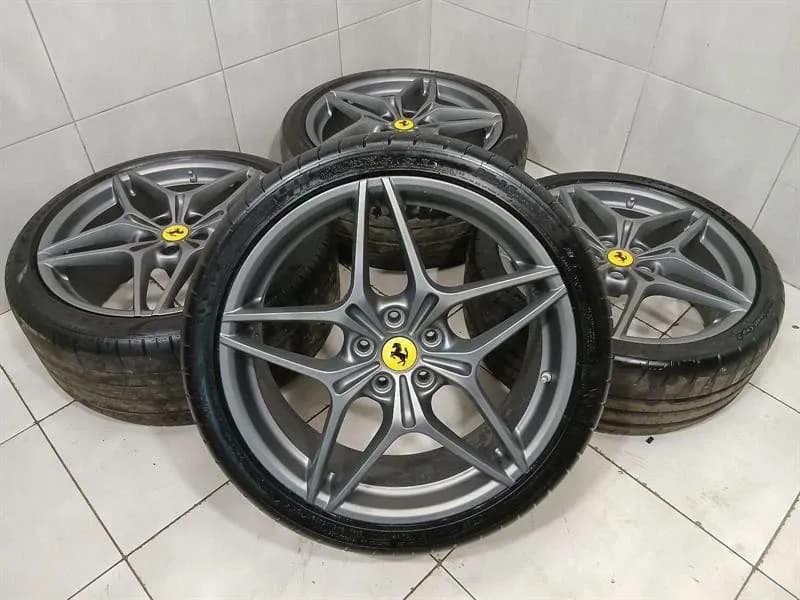 FERRARI 20 Ferrari California T F149 Alloy Wheel Set 303334 Forged SET Rims Set TYRES