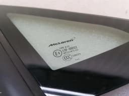 MCLAREN McLaren 650S Spider 14-17 Right Front 1/4 Glass Door Screen 1/4 Front Right — thumbnail 3