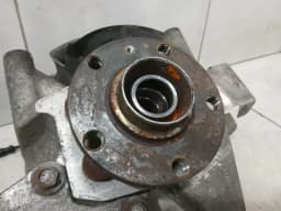 MCLAREN McLaren 650S Spider 14-17 Right Rear Hub 11B0094CP Wheel Bearing Housing Rear Right — thumbnail 3