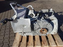 FERRARI Ferrari 488 F142M Gearbox 807337 Gearbox DCT DKG F8 TRANSMISSION — thumbnail 10