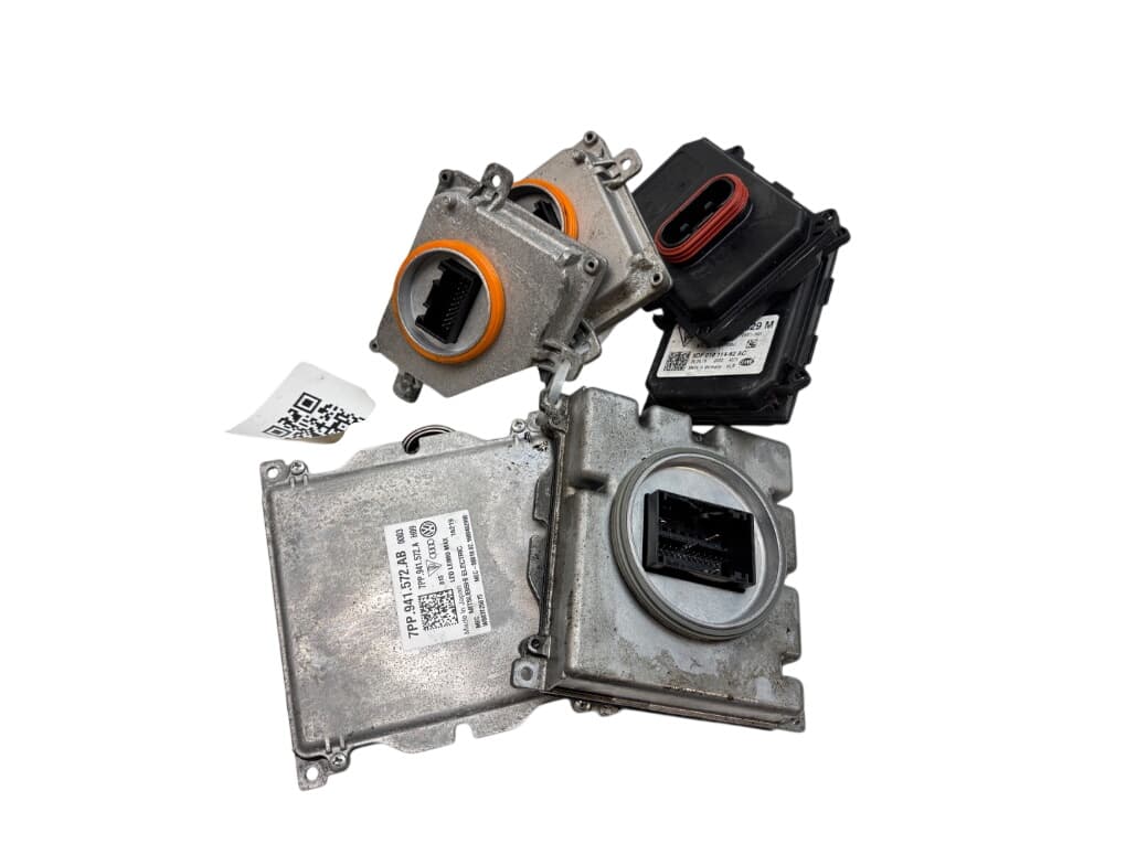 4G0907397Q 8U0998572A 7PP941329M Xenon headlight control unit set AUDI Q3 (8U) (2011-2018)