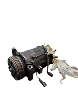 VOLVO P31315453 31315453 AC / aircon Compressor VOLVO S60 II / V60 I (2010-2018) — thumbnail 1