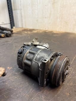 VOLVO P31315453 31315453 AC / aircon Compressor VOLVO S60 II / V60 I (2010-2018) — thumbnail 3