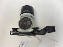 AUDI 5Q0198975 AdBlue Pump AUDI Q3 (8U) (2011-2018) — thumbnail 3