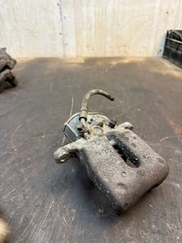 VOLVO 36001381 36001383 31262415 Brake caliper rear right VOLVO S60 II / V60 I (2010-2018) — thumbnail 2