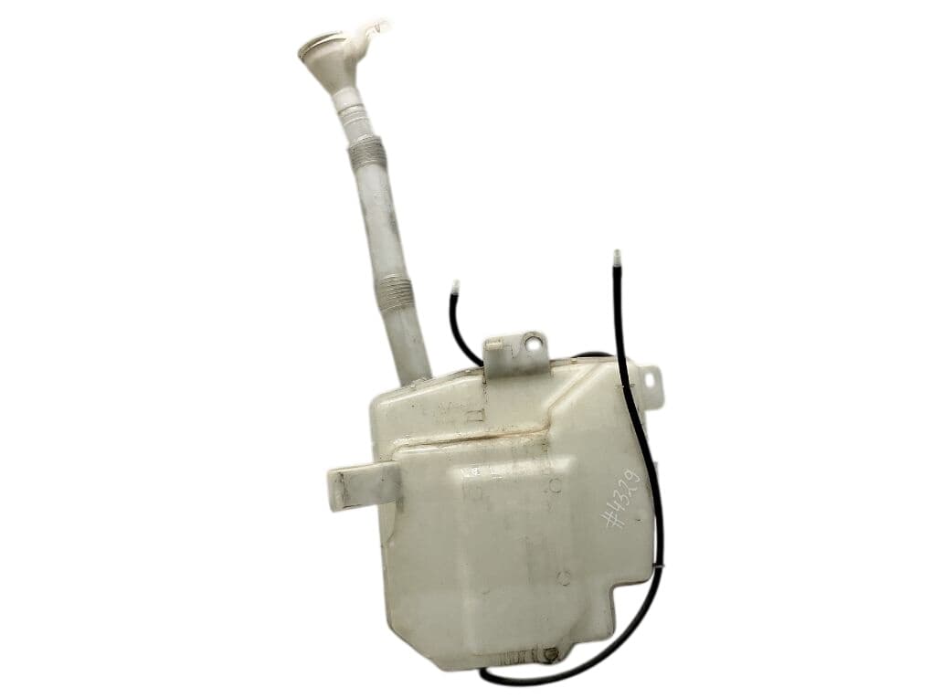 MITSUBISHI 8260A276 Window washer reservoir MITSUBISHI OUTLANDER III (GG, GF, ZJ, ZK, ZL) (2012-2021)