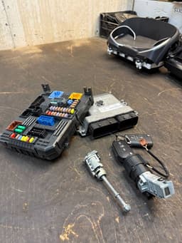 CITROËN 9663123380 9819269980 9819851280 Engine Control Unit / module (ECU) CITROËN C3 AIRCROSS I (A88) (2017-2024) — thumbnail 3