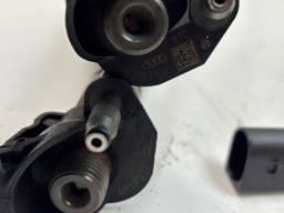 AUDI 0445117076 0445117021 0445117022 0986435413 0986435410 Fuel injector set AUDI A6 / A6 ALLROAD (C7, 4G) (2010-2018) — thumbnail 2