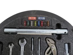 MERCEDES-BENZ A2205800105 A2205800005 A2205800305 Tool Kit MERCEDES-BENZ S-CLASS (W220) (1998-2005) — thumbnail 2