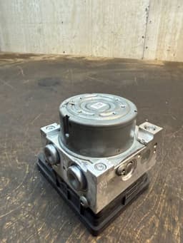 BMW 6869726 34516869725 6869725 34516897117 6897117 ABS hydraulic unit / pump BMW 3 (F30, F31, F80) (2011-2019) — thumbnail 3