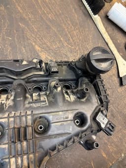 VOLVO 31338169 Cylinder head valve cover VOLVO S60 II / V60 I (2010-2018) — thumbnail 7