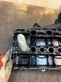 VOLVO 31338169 Cylinder head valve cover VOLVO S60 II / V60 I (2010-2018) — thumbnail 10