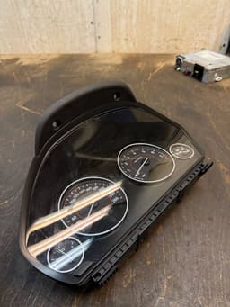 BMW 9232895 62105A03A30 Instrument Cluster BMW 3 (F30, F31, F80) (2011-2019) — thumbnail 3
