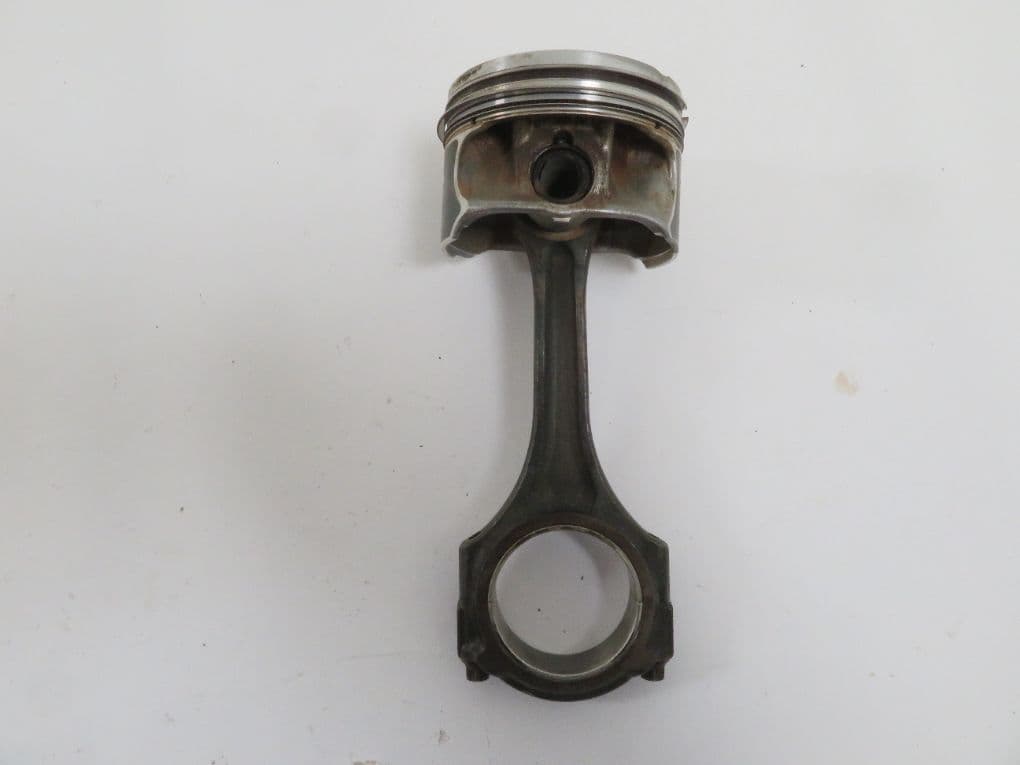 MERCEDES-BENZ A2700300120 A2740301800 A2740303400 A2740300400 A2740303400 A2700300120 A2740303400 A2740301517 Piston MERCEDES-BENZ C-CLASS (W205) (2013-2021)
