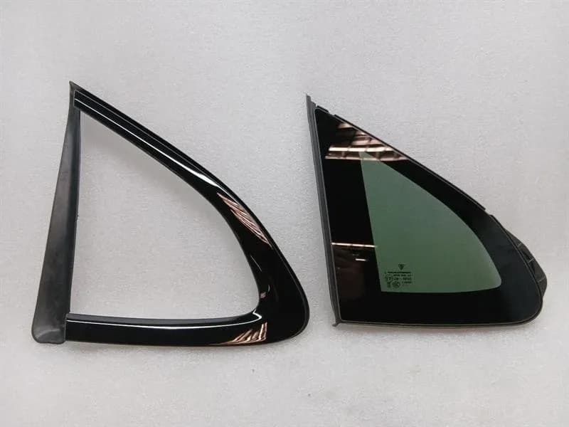 PORSCHE Porsche Panamera 976 G3 left rear 1/4 glass 976845297 left door window 1/4 rear
