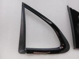 PORSCHE Porsche Panamera 976 G3 left rear 1/4 glass 976845297 left door window 1/4 rear — thumbnail 3