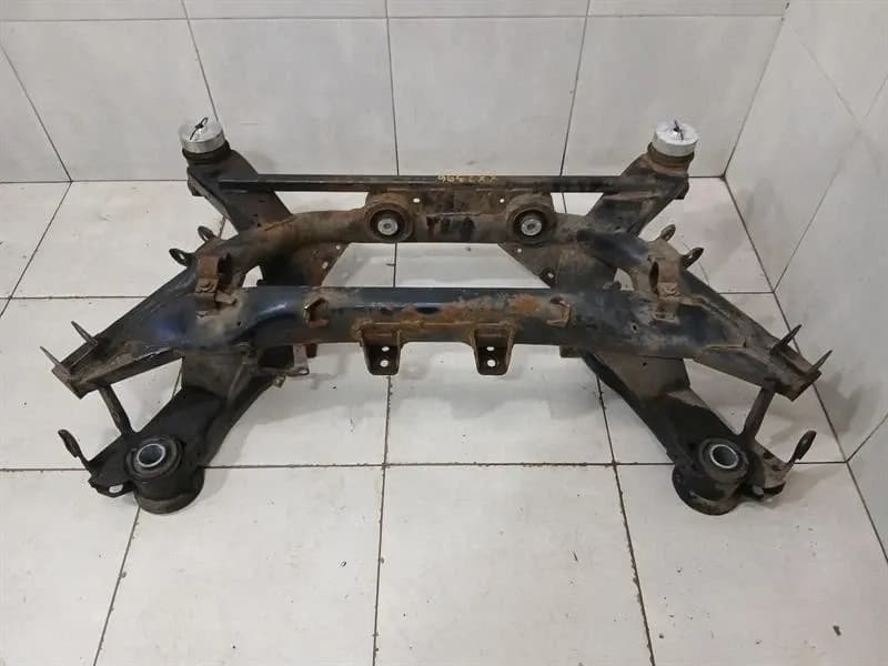 Aston Martin Vanquish S 04-07 V12 Subframe Rear 1R12-222148-AG Rear Axle Frame
