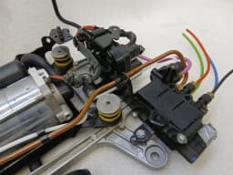 PORSCHE Porsche Panamera 976 G3 Air Suspension Pump PAE616006 Supercharger Air Suspension — thumbnail 3