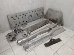 ASTON MARTIN Aston Martin Vanquish S 04-07 V12 Undertray 1R12-160589-AD Underbody Trim — thumbnail 1