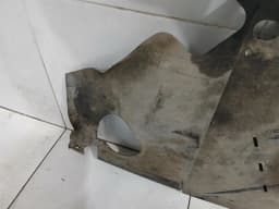 ASTON MARTIN Aston Martin Vanquish S 04-07 V12 Undertray 5R13-5E209-AA Underbody Trim — thumbnail 10