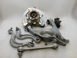 PORSCHE Porsche Panamera 976 G3 2024-2026 Right Rear Hub 971505436J Wheel Bearing Housing — thumbnail 1