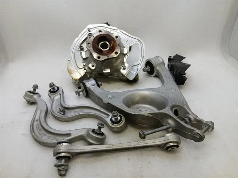 Porsche Panamera 976 G3 2024-2026 Right Rear Hub 971505436J Wheel Bearing Housing