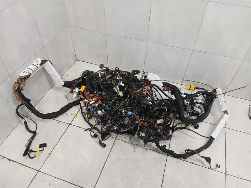 MERCEDES GT R190 ROADSTER WIRING LOOM A1905402906 WIRING HARNESS MAIN BODY LHD