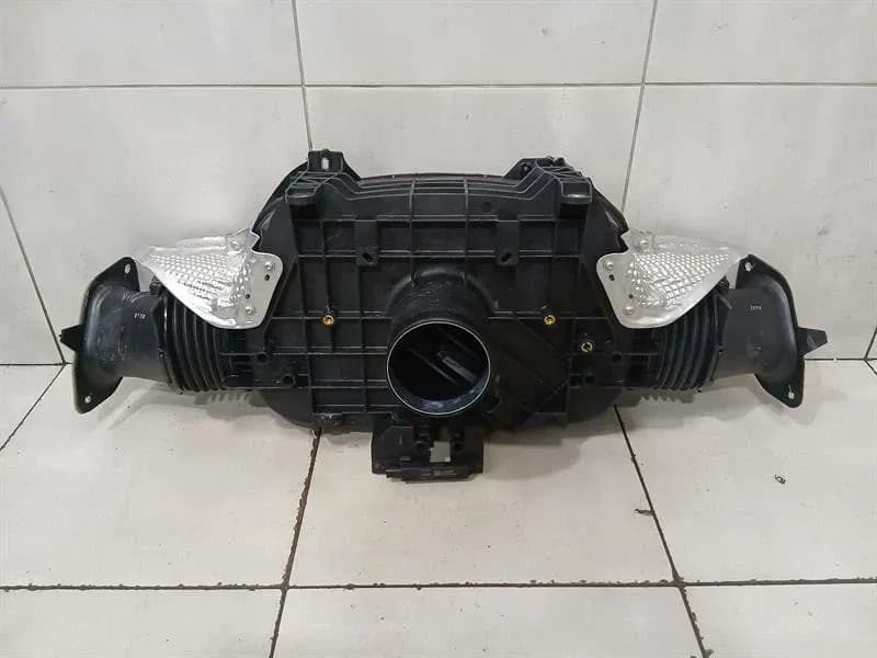 Chevrolet Corvette C8 Air Filter Box 85515962 Air Filter Box