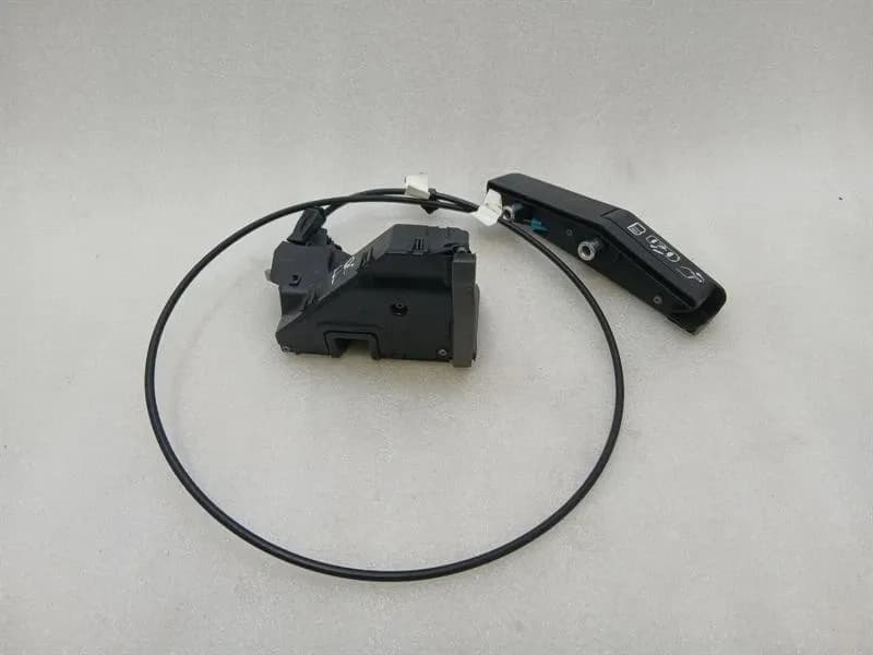 Chevrolet Corvette C8 right door lock 85162511 RH door lock right