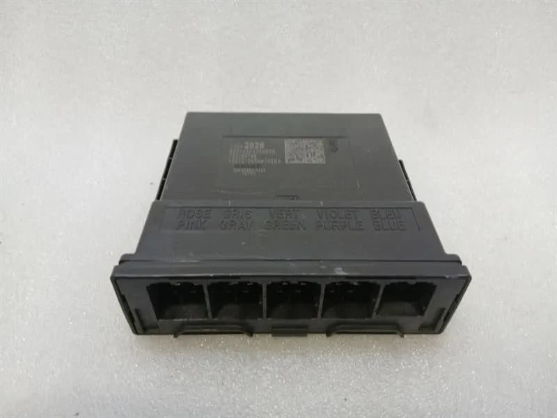 Chevrolet Corvette C8 electronic module 13542926 control unit lighting control