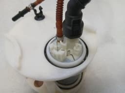 MERCEDES-BENZ Mercedes GT R190 Roadster Fuel Pump Electric A1904700294 Fuel Pump — thumbnail 3