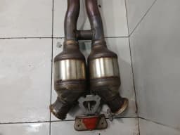 PORSCHE Porsche Panamera 976 Down Pipe 976254221AY Exhaust Muffler System Secondary Cat — thumbnail 4