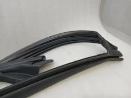 CHEVROLET Chevrolet Corvette C8 windshield seal 84820761 windscreen seal convertible — thumbnail 6