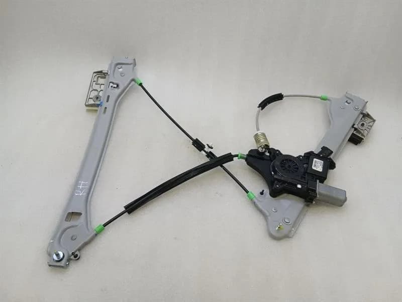 CHEVROLET Chevrolet Corvette C8 Right Front Door Winder 85524025 Window Regulator Front Right