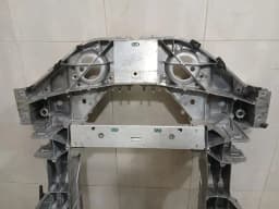 CHEVROLET Chevrolet Corvette C8 subframe rear 85608797 axle frame rear axle with defect — thumbnail 3