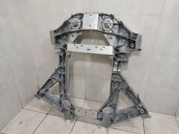 CHEVROLET Chevrolet Corvette C8 subframe rear 85608797 axle frame rear axle with defect — thumbnail 2