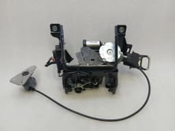 CHEVROLET Chevrolet Corvette C8 boot lock 86782301 tailgate lock — thumbnail 9