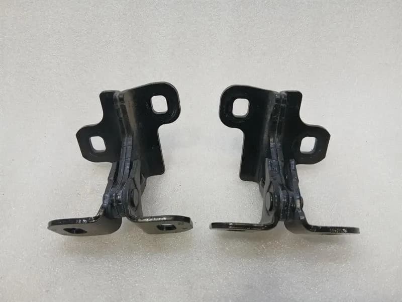 CHEVROLET CHEVROLET CORVETTE C8 DOOR HINGE 22762357 DOOR HINGE SET KIT 22762356