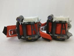 CHEVROLET Chevrolet Corvette C8 front seat belt set 84716343 seat belt belt front red — thumbnail 5