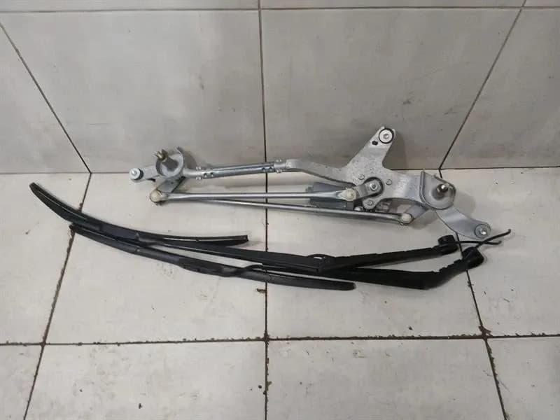 CHEVROLET Chevrolet Corvette C8 Front Wiper Linkage 84640528 RHD RIGHT HAND DRIVE