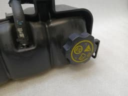 CHEVROLET Chevrolet Corvette C8 Expansion Tank 84889158 Expansion Tank Coolant — thumbnail 2