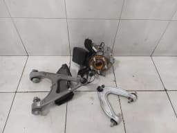 CHEVROLET Chevrolet Corvette C8 Left Rear Hub 23428469 Wheel Bearing Housing Rear Left SET — thumbnail 1