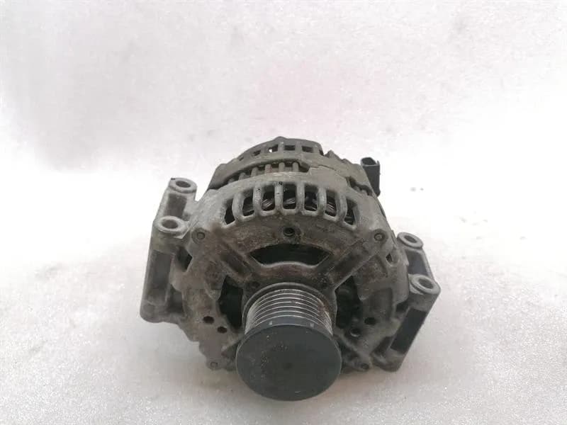 MERCEDES-BENZ Mercedes CLS W219 Alternator A0131546402 Alternator A0131547002 Faulty