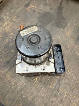 CHRYSLER P04721601AI 04721601AI ABS hydraulic unit / pump CHRYSLER VOYAGER V (RT) (2007-2016) — thumbnail 7