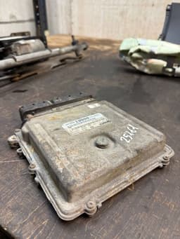 CHRYSLER 0281013357 P04727880AI 04727880AI Engine Control Unit / module (ECU) CHRYSLER VOYAGER V (RT) (2007-2016) — thumbnail 4