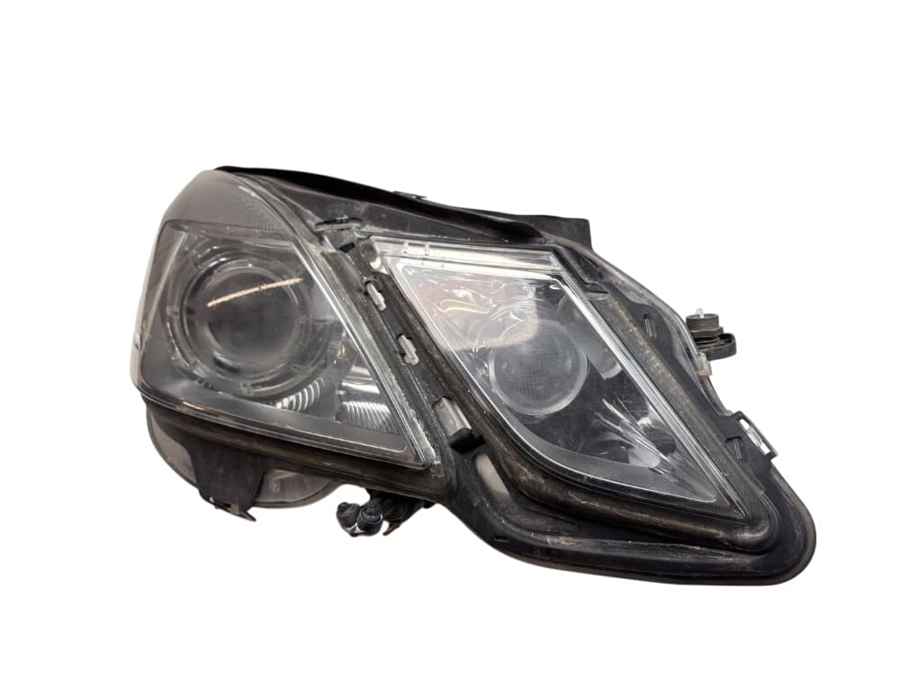 1ZT00970208 Headlight right MERCEDES-BENZ E-CLASS (W212) (2009-2016)