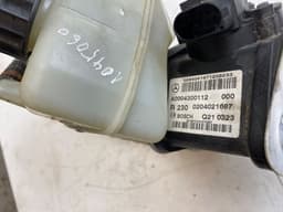 MERCEDES-BENZ 0204021687 0204024105 0204251302 Brake Master Cylinder MERCEDES-BENZ SL-CLASS (R230) (2001-2012) — thumbnail 3