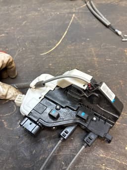 HYUNDAI 814102W010 Door Lock Rear Left HYUNDAI SANTA FE III (DM) (2012-2018) — thumbnail 4