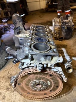 VOLVO D5204T7 Engine Cylinder Block VOLVO S60 II / V60 I (2010-2018) — thumbnail 9